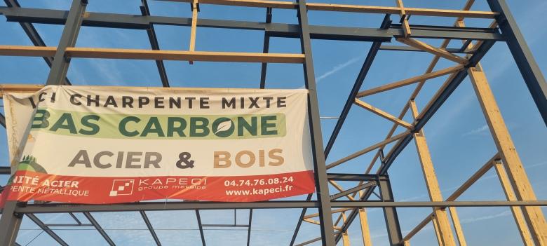 Fermes treillis 42 mètres charpente messagerie