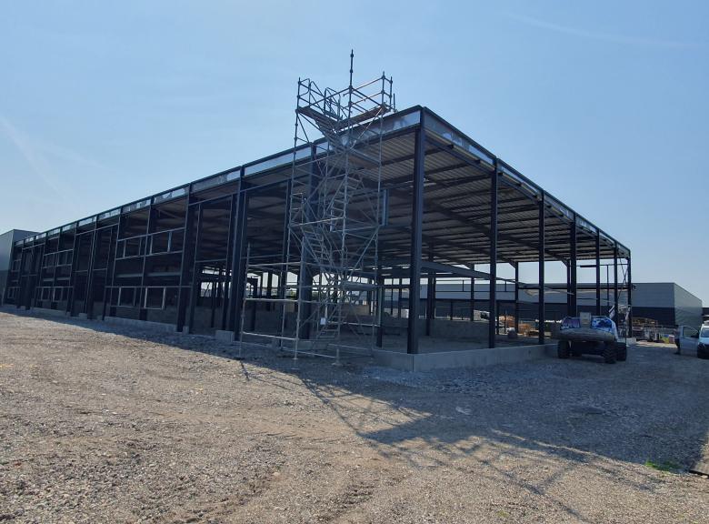Construction bâtiment logistique par KAPECI Acier