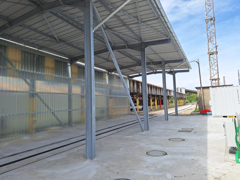 Bardage simple peau translucide tunnel SNCF